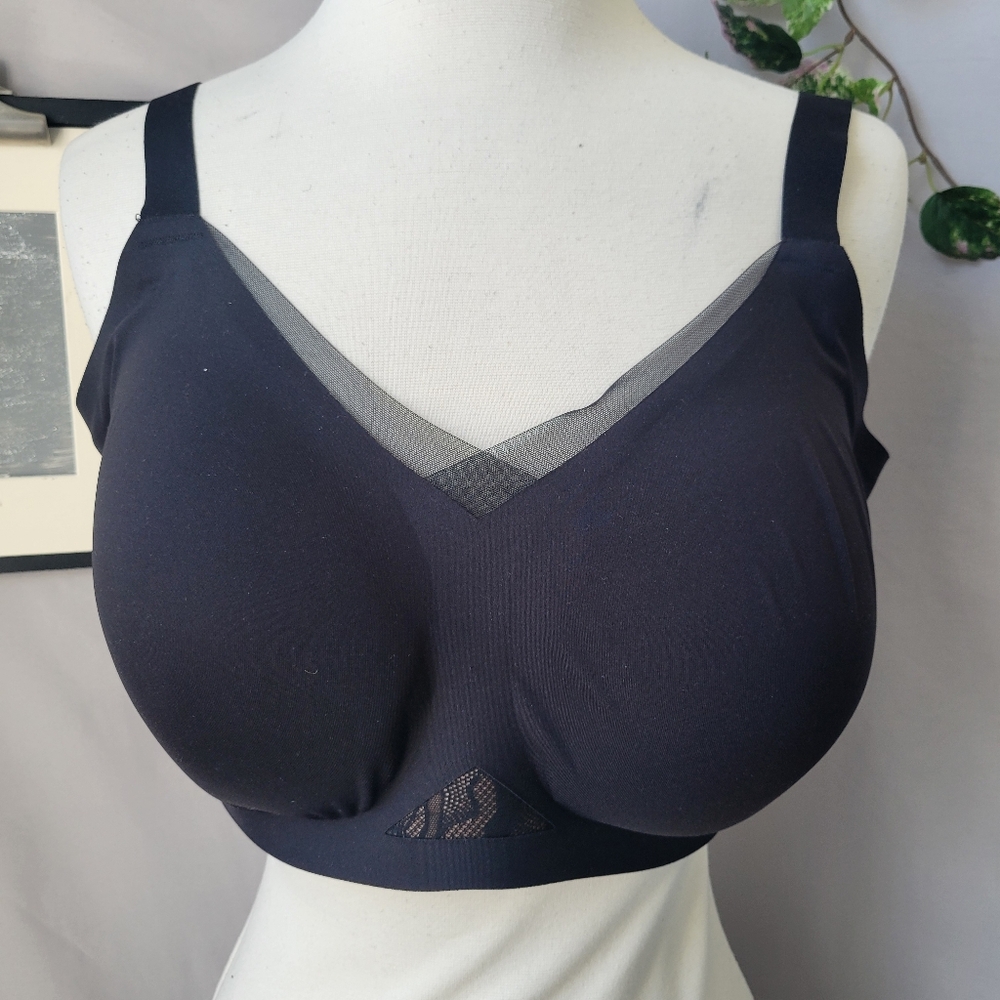 Honey Love Lace Inset Crossover Bra Runway Black 42DD(E) 42DDD(F)